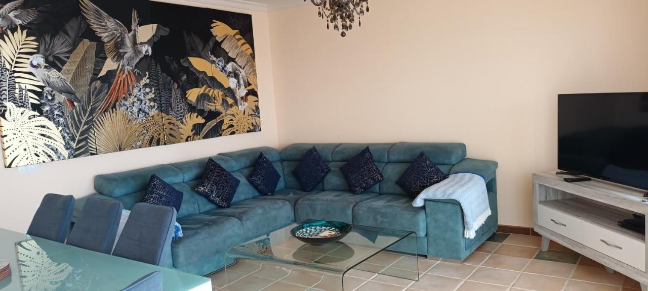 Beautiful, Spacious Villa, Heated Pool, Sleeps Eight, With Quality Furnishings Caleta De Fuste Exterior photo